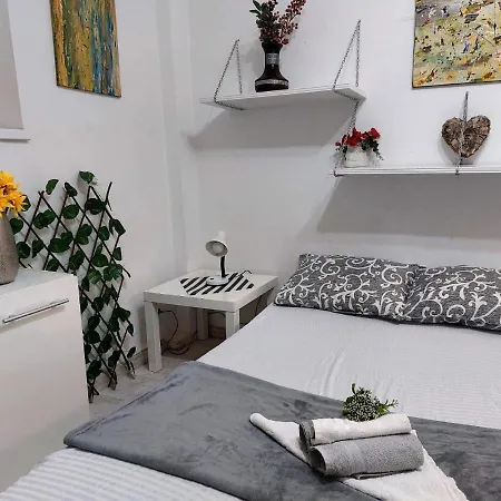 Center - Small&cozy Apartment
