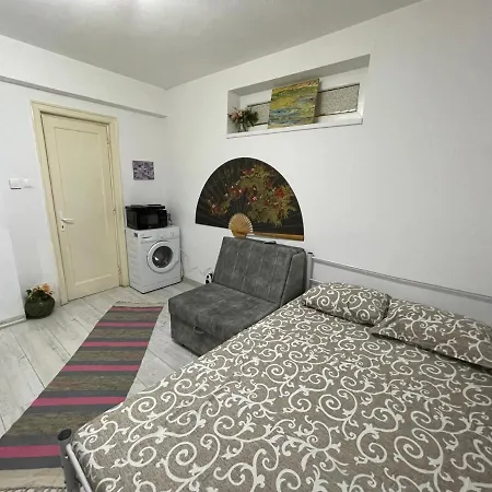 Center - Small&cozy * Bucharest