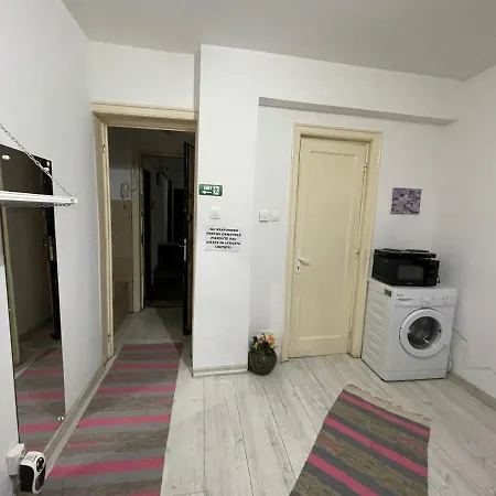 Center - Small&cozy